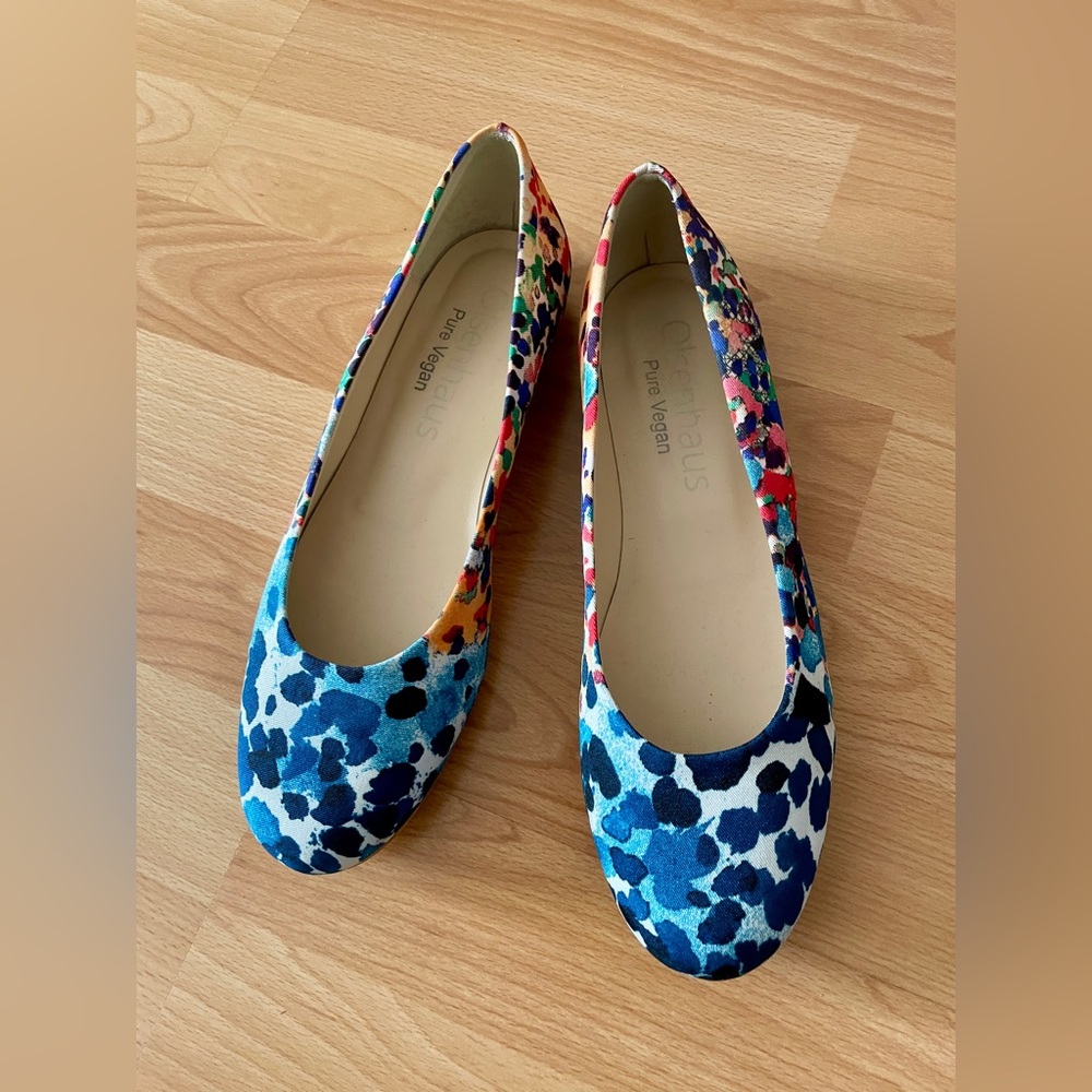 Vegan multicolour flats from Olsenhaus (EUC, size 7.5)